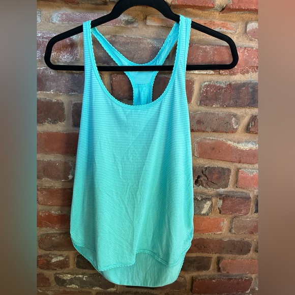 lululemon athletica Tops - Lululemon 105 F Singlet Tank Top Teal Blue Luon Silverescent Racerback Loose 6?